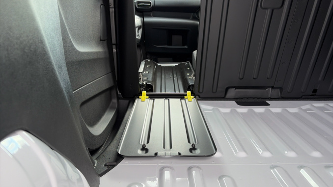 Vauxhall Combo Cargo Combo Diesel 1.5 Turbo D 100ps Prime Plus H1 Van - Image 40